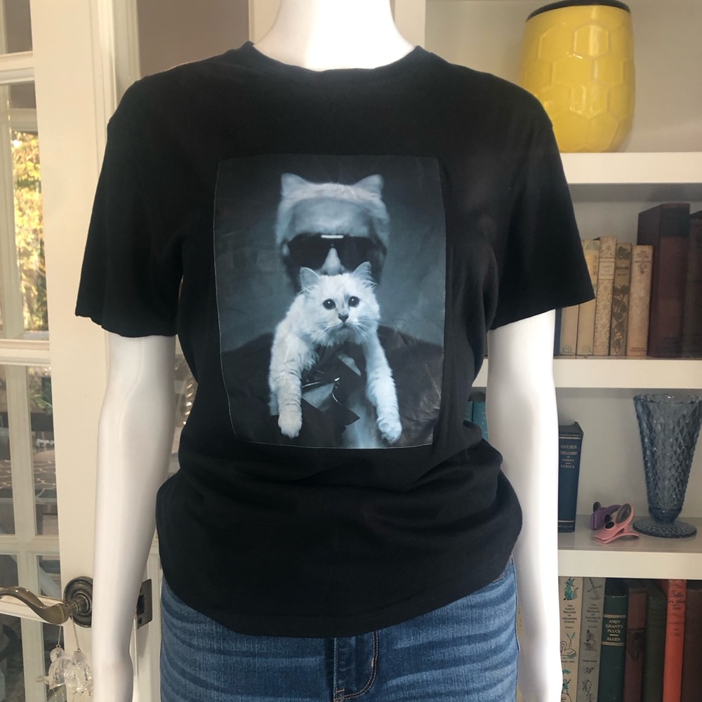 Black Cat Graphic T-Shirt